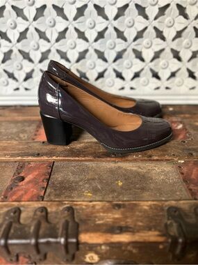 Clarks Eggplant Patent Finish Block Heel Pumps Women’s 8.5